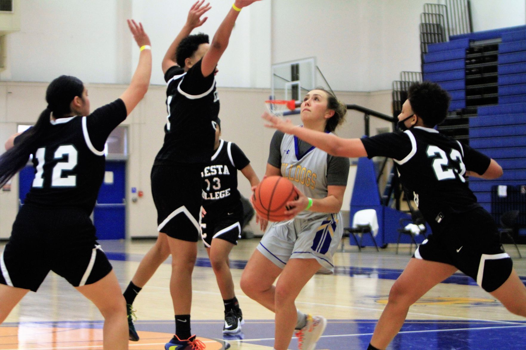 030521 AHC Women 01.JPG